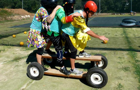 Humor Amarillo + comida + Paintball en Tossa de Mar - Girona - activitats_imatgestallades/Humor-Amarillo-2014-6.jpg